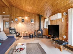 Holiday Home Eveline - 800m from the sea by Interhome