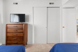 Ocean View 2-Bedroom Condo at Excalibur Perfect Coastal Getaway