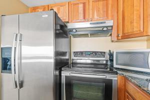 Ocean View 2-Bedroom Condo at Excalibur Perfect Coastal Getaway