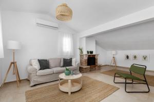 Glow Apartments, in Peraia Beach