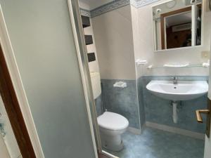 Central attic with large furnished terrace