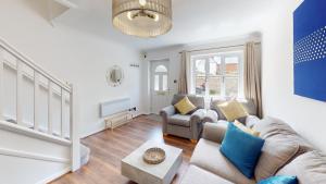 Buckland Mews