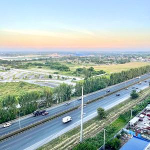 Suite - One Bedroom Corner Unit with Huge Balcony & Mt Arayat View
