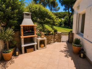 La Casita de Noe con vista al Pantano de San Juan