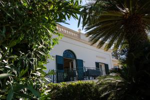 Villa Donna Luigia - garden & private pool