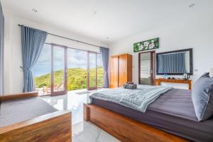 Made Hill Villa