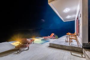 Made Hill Villa
