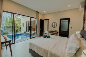 Modern 3BR Bali Villa with Pool & Nature View
