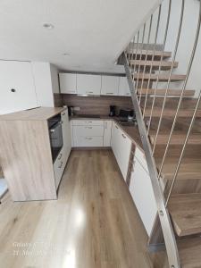 Schneiders Apartment Style House