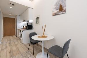 City View Studio near Burj Khalifa and Metro