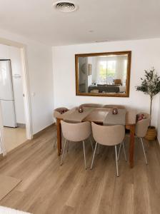 Luminoso apartamento con piscina y terraza en Benalmádena