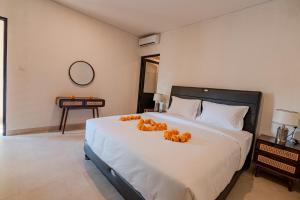 Peaceful 2BR Villa Near Rice Fields in Cemagi