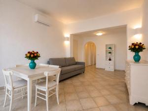 Two Bedroom Le Ginestre img1