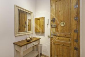 Local Living in the Heart of Gràcia