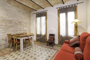Local Living in the Heart of Gràcia
