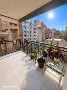 Departamento luminoso y amplio en pleno Centro de Córdoba Cochera incluida