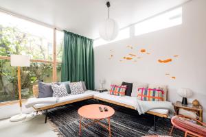 4BR, Garden & BBQ, 5min to Milícias Beach, Easy Park, Casa Yucca
