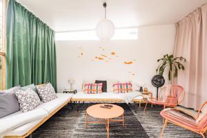4BR, Garden & BBQ, 5min to Milícias Beach, Easy Park, Casa Yucca