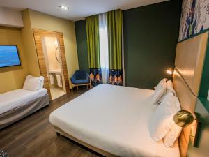 Mercure Roma Centro Saint John