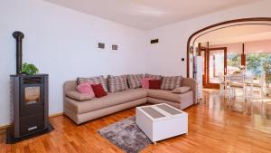 Melone Apartman 3 Senj by Villas Guide