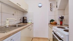 Melone Apartman 3 Senj by Villas Guide