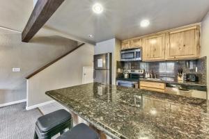 Lakeland Village #324 - Tahoe Studio +Loft Ski & Beach