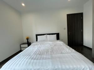 Eco Balcony Apartment - The Opus One Vinhomes Grand Park