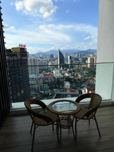 Quill Residence- City View Condo by Azmila