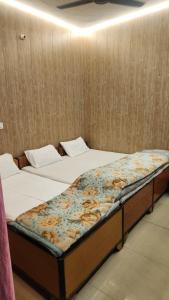 Krishna guest house