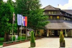 Hotel Junior