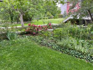 Peaceful Summer House with Garden near the Beach Kabakum , Varna