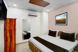 Hotel O Orca Tilak Nagar