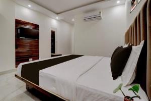Hotel O Pal Residency