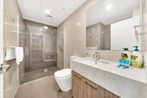 Vision On Morphett 2BR Apartment with Parking