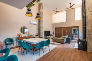 Porto Stadium Private Duplex by Invanting