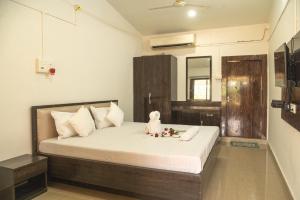 Raj Garden Resort