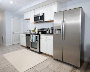 Downtown Suite II