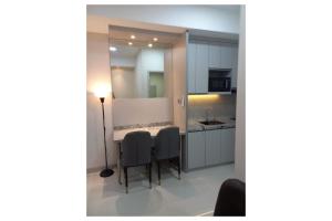 condo in Kecamatan Dukuhpakis, Indonesia
