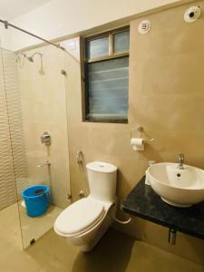 Urban Nest - Pvt Rooms - Near Airport & EON IT Park