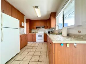 2 Beds Garden Suite with private bathroom near YVR Airport