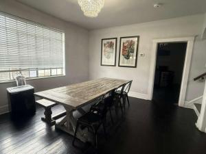 Renovated Detroit 3BR Home | Sleeps 6