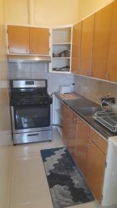 Phoenix Rising Apt 2 Sunlit 1 BD Boutique Apt designed for comfort and long term living
