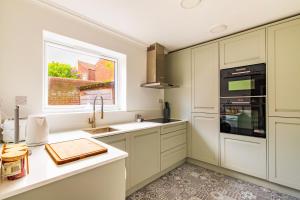 3-Bed Period Home Central Norwich Parking