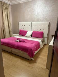 Cozy & Elegant Flat 200 m to beach Sky 17