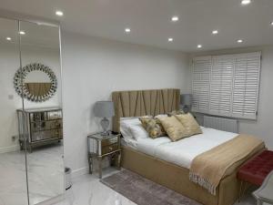 The Vale Residence