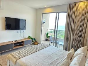 Apartaloft con mar, piscinas y jacuzzis