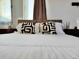 Stylish Antique Apartment by The Black Sea