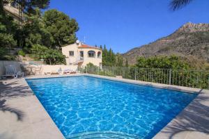 Villa with private pool - Maryvilla 0611