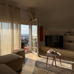 Thea Seaview Apartament