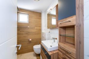 Novea Family Apartment with Terrace & Parking